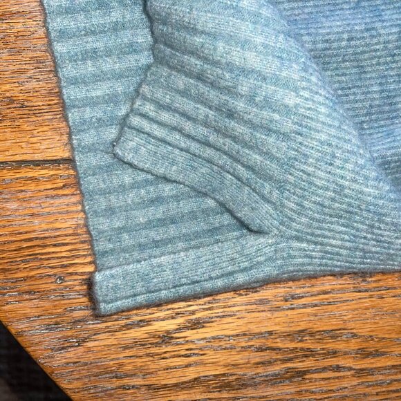 LOU GREY beautiful earthy blue ribbed zip neck sweater/L( pit to pit-21 - Picture 2 of 8